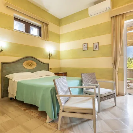 Çiftlik konaklama Masseria Alcorico *